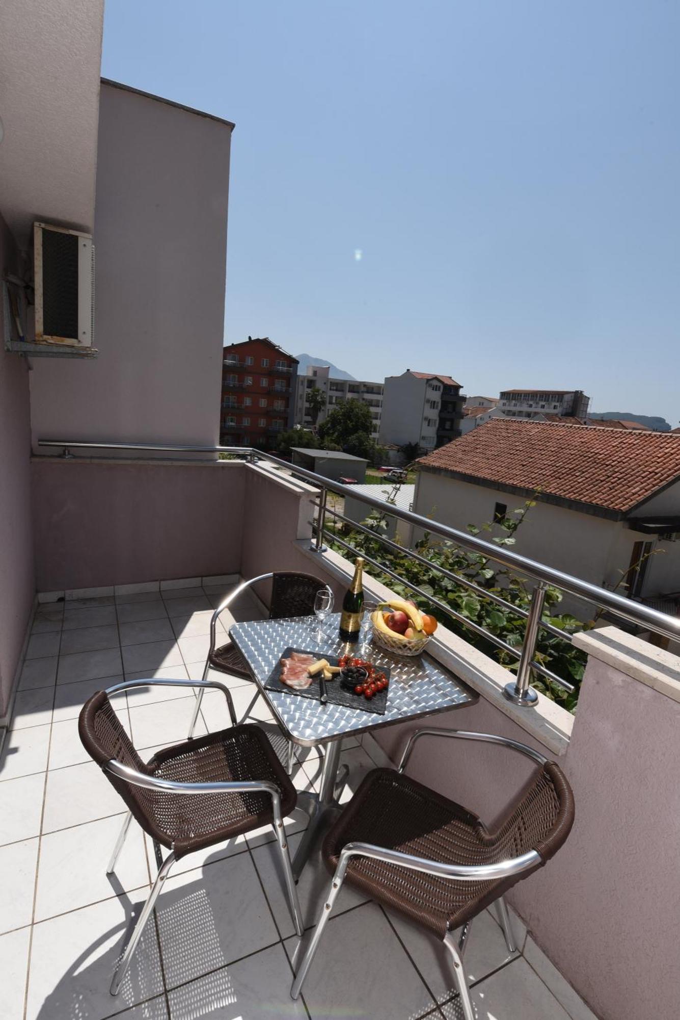 Zec 3* Budva