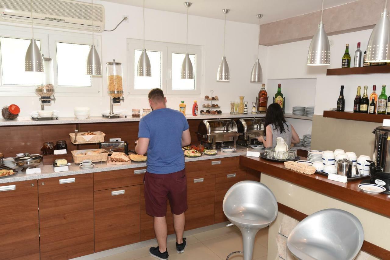 Zec Gostinjska kuća 3*